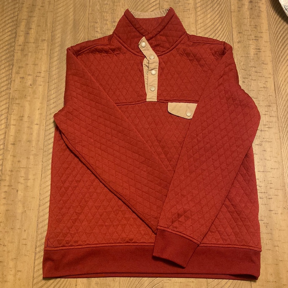 UNTUCKit, size medium